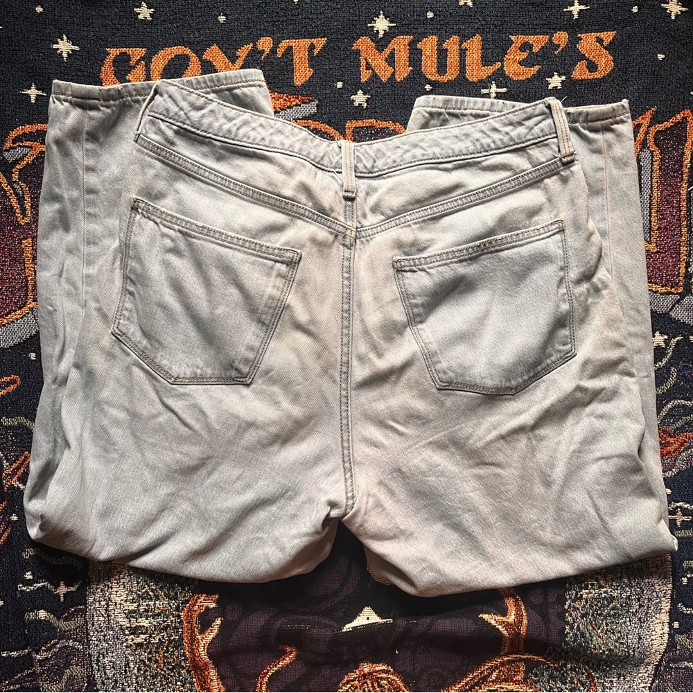 Wide Leg Ripped Jeans - Picture 2 of 5